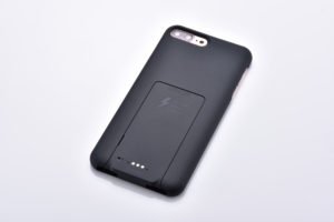 Read more about the article Fusion Qi Wireless Charging Cases with Magnet Battery + Cardreader